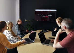Verve Team Reviewing Website